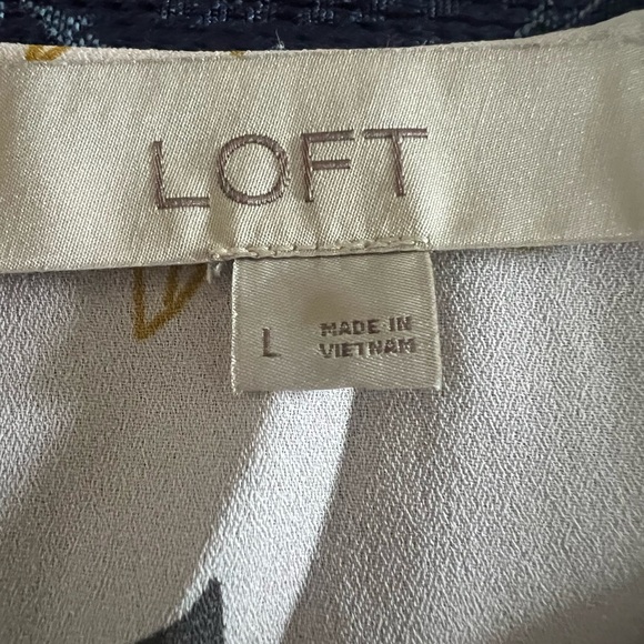 LOFT Blouse - Picture 6 of 7